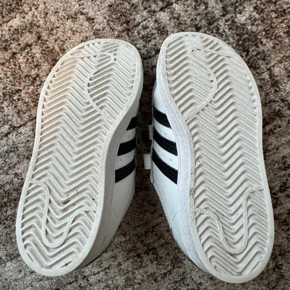 Adidas Kids White Superstar Sneakers - Picture 5 of 6